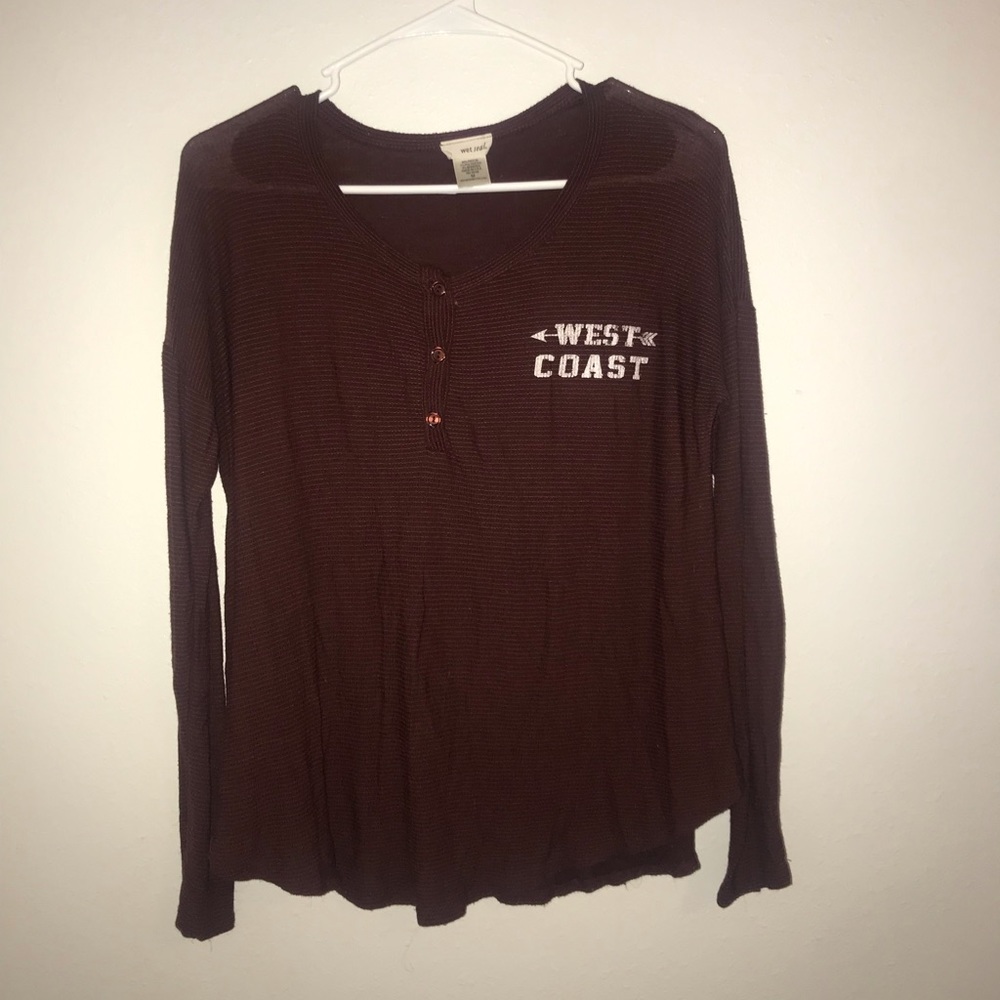 Long sleeve tee